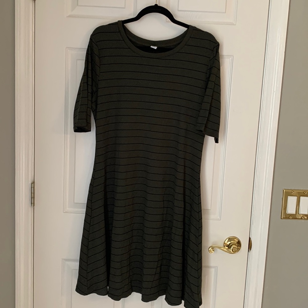 Old Navy Elbow Sleeve Dress